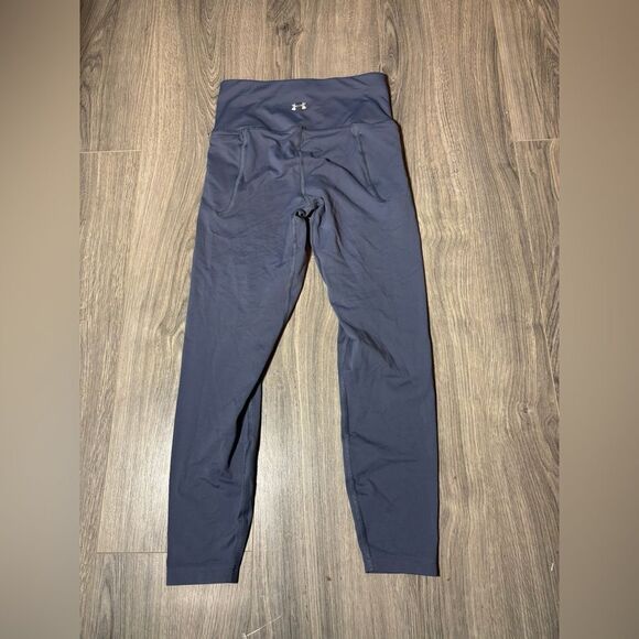 Under Armour Cropped Skinny Leg Yoga Pants EPC Size X-Small Excellent Preloved C - Picture 4 of 5